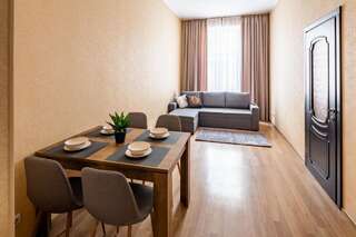 Апартаменты Apartment On Kulisha 4 Львов Апартаменты с балконом-7